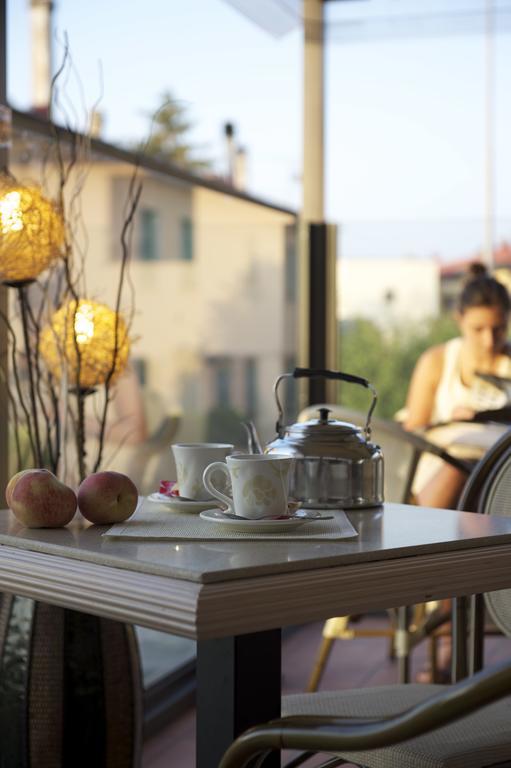 Holiday Rooms Antica Badia Volterra Exterior foto