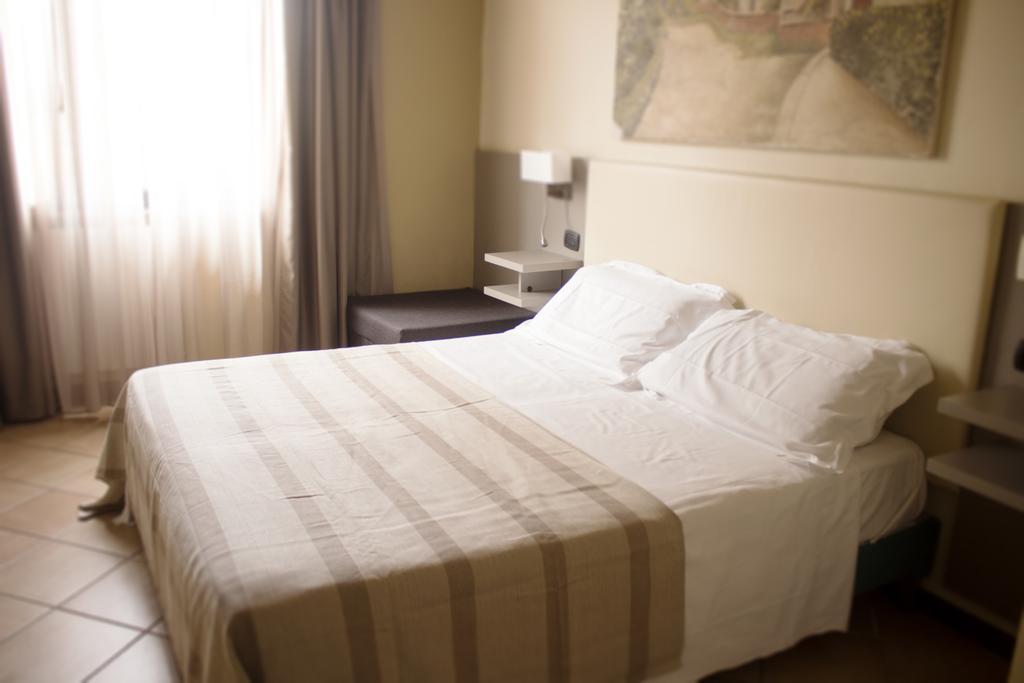 Holiday Rooms Antica Badia Volterra Exterior foto