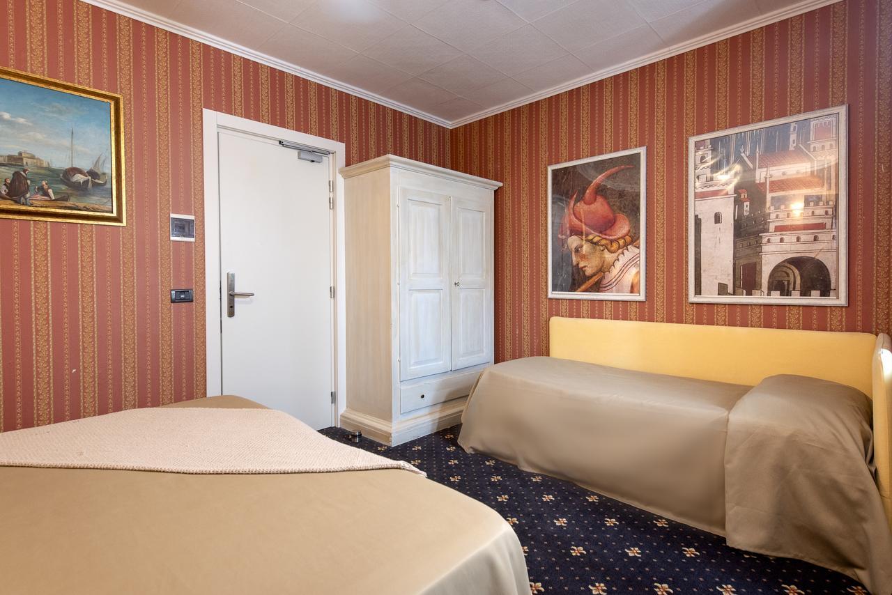 Holiday Rooms Antica Badia Volterra Exterior foto